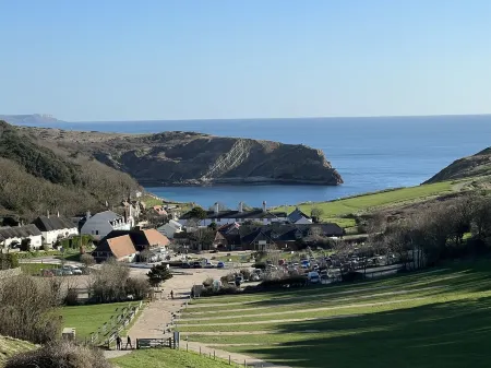 Comfy 2 bed house at Wareham train station; the ‘Gateway to the Purbecks’