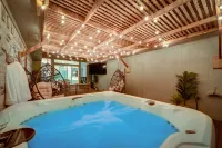 Luxury Pool Home with HotTub