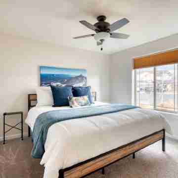 Redmond Basecamp Getaway = Fun/Climb/Hike/Ski/Family-Smith/ExpoCtr/Sisters/Bend! Rooms