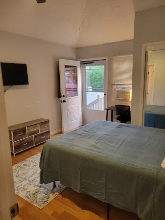 Beach House 7 Minutes to Ocean City Beach and Boardwalk