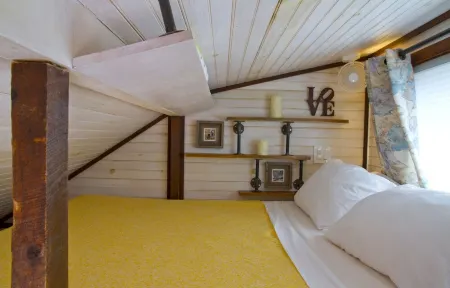 Tiny House at Leaser Lake B and B -- Cozy, Comfortable, Private Country Getaway