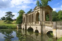 Historic barn in peaceful country village Hotels in Buckingham