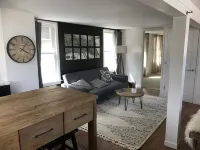 Newly Remodeled Spacious Downtown Apt blocks away from Lake Superior