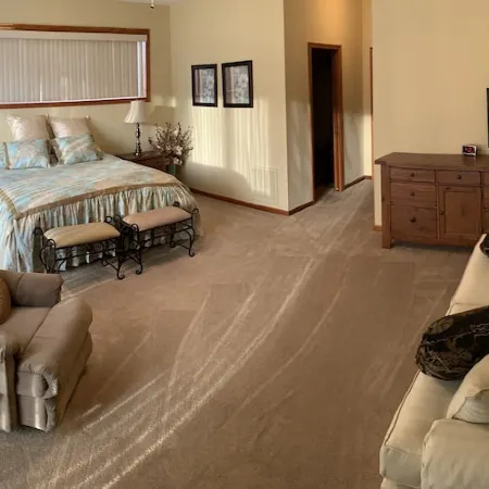 The Mountain View Lodge - Luxury in Whittier! Awesome views from every deck!