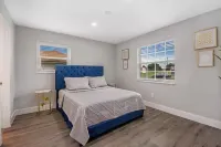 Modern getaway near the beach with room for a boat