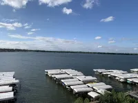 Direct Lakeside View, 5 bed, 2.5 bath Condo at Bridges Bay