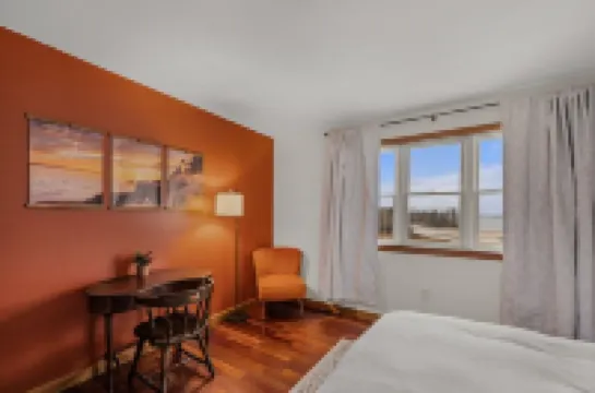 Cozy Winter Retreat Near Acadia & Ellsworth