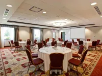 Homewood Suites by Hilton Toronto Airport Corporate Centre โรงแรมในโตรอนโต