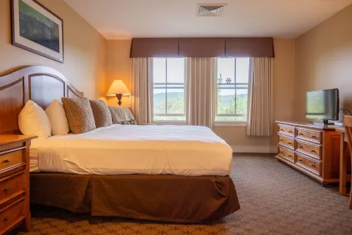 Okemo's Jackson Gore-1 Bedroom Condo /Direct Ski Access. Walk to Pool & hot tubs