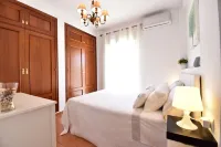 Cozy Townhouse in Islantilla: Enjoy the Beach, Golf and Adventures Hotels near Precise Hoteles El Rompido