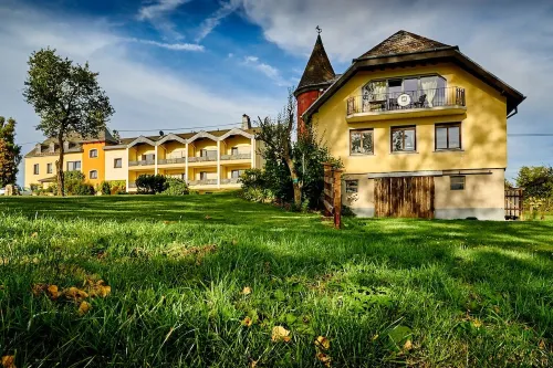 Turmsuite Hofgut Held, fantastic for lovers with an unforgettable view