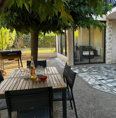 les Olivades Hotels in Cavaillon