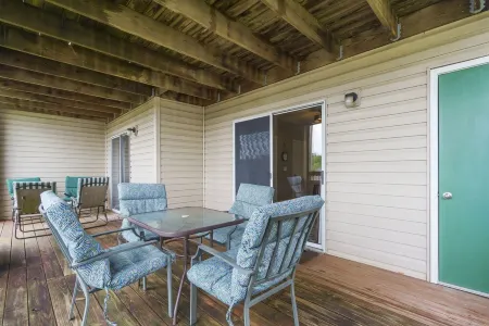 Welcome to Aurora- SDC-Table Rock Lake-Awesome!