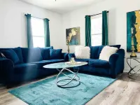 Charming & Centrally Located 1 Bedroom Apt / King Bed