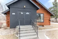 Newly remodeled property near the creek and downtown! Hotels near Chris' Campground