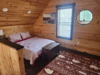 The Harmony Cabin A cozy one bedroom cabin! Отели в г. Мак-Дауэлл