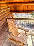 Log Cabin with Hot Tub Overlooking Rock Creek and Beartooth Mountains