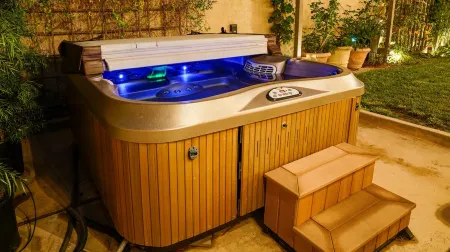 Beautiful Single Story Home in Green Valley - Near Airport and LV Strip Отели рядом с достопримечательностью «Cactus Garden Dr»