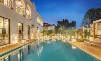 Casa Brilhante - 4BR Villa w Private Pool & Garden Hotels in Parra