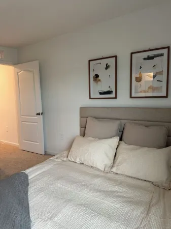 Town House + Garage,  located nearby Beachwalk Lagoon + Hub of St John’s Dining Отели рядом с достопримечательностью «World Golf Village»