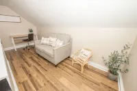 KING BED- BRAND NEW FARMHOUSE II