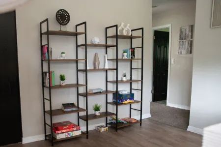 Pet Friendly 3 bedroom 1 king,1 Queen,1 Full Bed Home