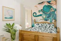 Traditional Fisherman's Cottage with 3 bedrooms Hotels near Mousehole