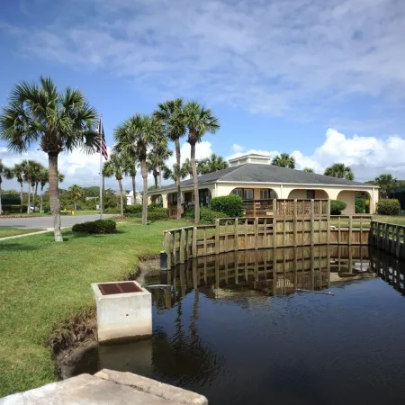 OCEAN VIEW Villa. Steps to the Beach! Pool, Hot Tub, SPECIAL OFF-SEASON RATES!