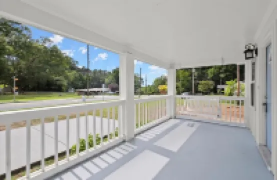 3Br Home w/ WiFi & Office Space