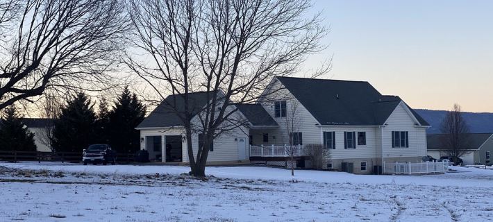 Shenandoah Oasis  Family Reunion - 7Bedroom - 5 Bathroom - Modern & Luxurious Hotels in Page County