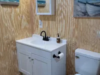Bass Lodge - Lakefront - New Hotels in Commerce
