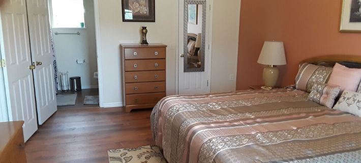Beautiful 4 BR/2BA Private Pool Home Near Weeki Wachee Springs Hoteles en Spring Hill