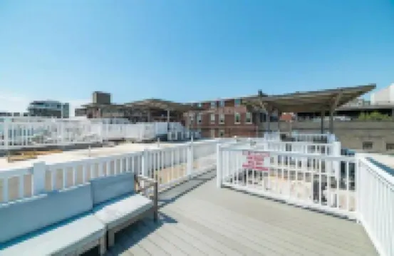 Luxurious Downtown Waterfront Loft w/ Balcony
