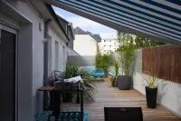 Beautiful spacious apartment with terrace - town center and 2 steps from the beaches - garage