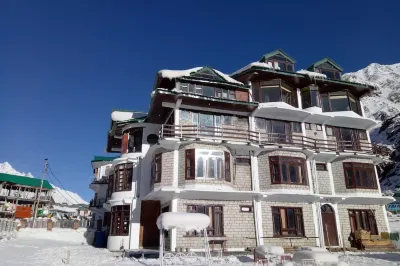 Samaa Resorts Chitkul Heights Hotels near Rakchham-Chhitkul Sanctuary