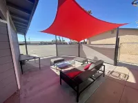 Havasu Sunflower 3 BR Closest to London Bridge