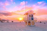 5 min Beaches~Mini Golf~Pool Table~Pets~KING BED + - Beach