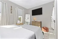 Rare Find! Boutique Style Townhouse on the Creek!