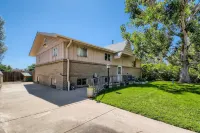 Cheerful 3 Bedroom Basement Apartment in Golden