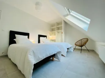 New house 100m Plage du Portzic in Morgat 8 people 4 bedrooms Fun Park Crozon附近的飯店