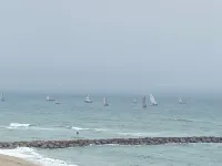 Apartment with sea view, at the foot of the beach, ideal for a family with 2 children Hotels in Saint-Cyprien