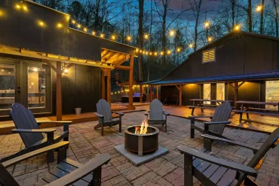 Creek Cabin ★ Game Room ★ Hot Tub ★ Fire Pit ★ WiFi
