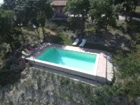Charming, newly renovated country house in the Marche