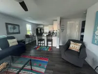 Charming 2-bedroom house with AC, WiFi in amazing Flagler Beach Close to All