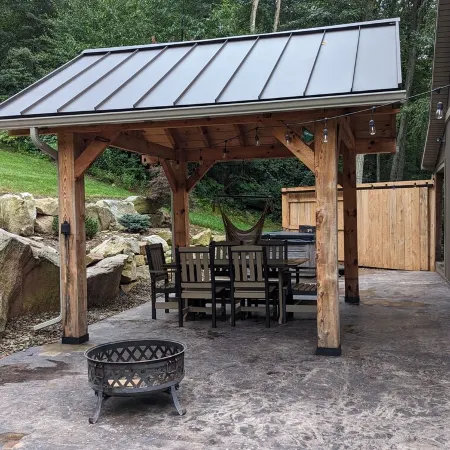 Vista Getaway - Secluded country cabin, with wrap around porch and patio