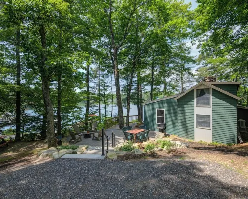 Cozy 100-year-old Maine camp, steps to Little Sebago Lake Hotels in Windham