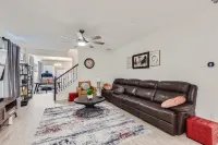 Serenity Haven: Charming 5 Bed with Moden Amenities