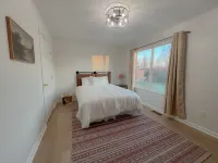 Olive Tree Oasis - 10 Minutes to the Ark! Hotels in Dry Ridge