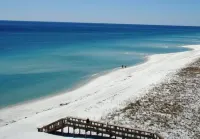 Thoughtfully Hosted Gulf-Front Retreat on Quiet Navarre Beach