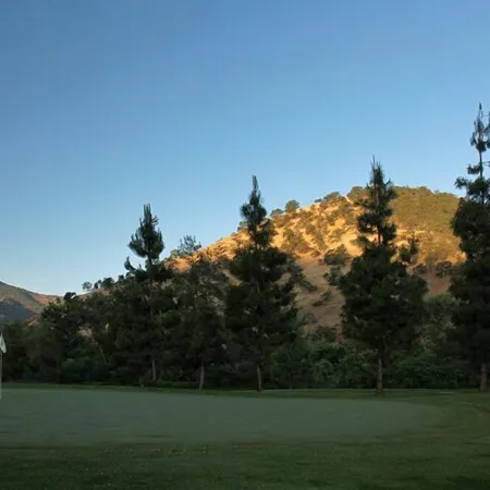 Lux 2/2 w/Firepit Next to Kaweah River & 10 Min from Sequoia National Park